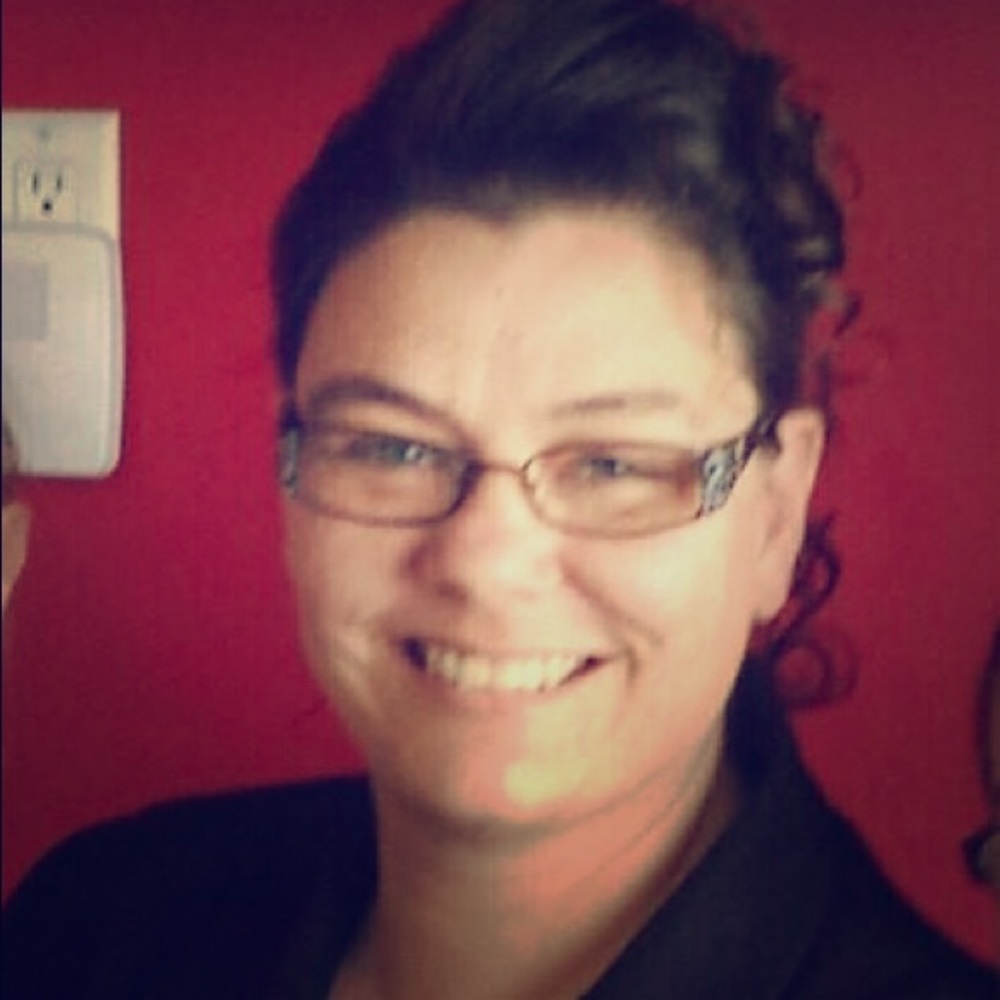 Meet your Posher, Niki